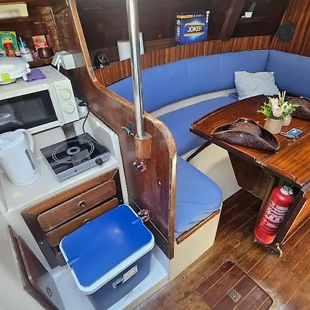 Úszó hotel Boat Puma 34 Lisboa