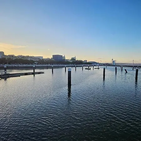 Πλωτό κατάλυμα Boat Puma 34