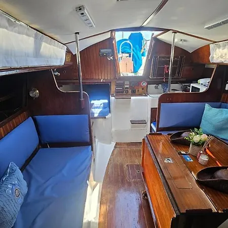 Boat Puma 34 * ליסבון