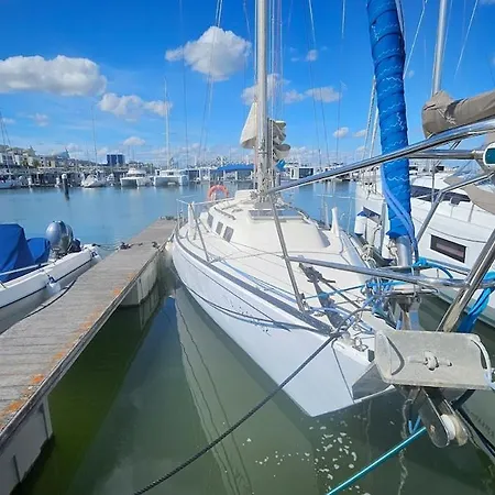 Boat Puma 34 * ליסבון