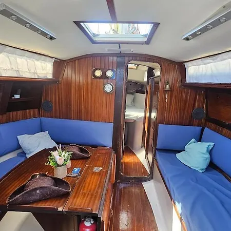 Boat Puma 34 * ליסבון