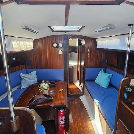 Hotel en barco Boat Puma 34