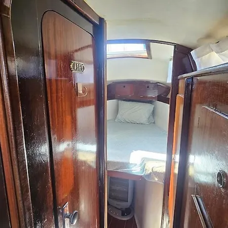 Hotel en barco Boat Puma 34 *